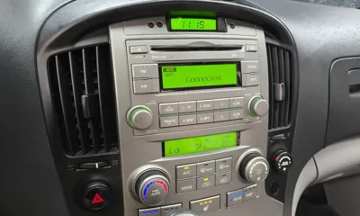 Hyundai Starex