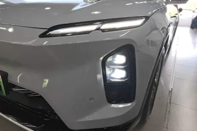 Nio EC6