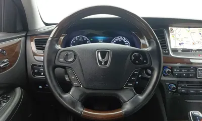 Hyundai Equus