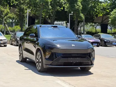 Nio ES8