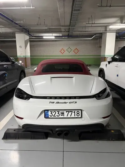 Porsche 718