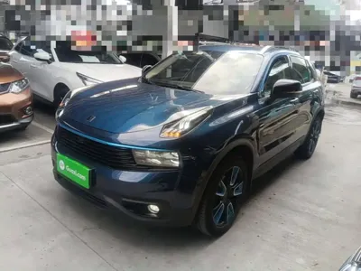 Lynk & Co 01