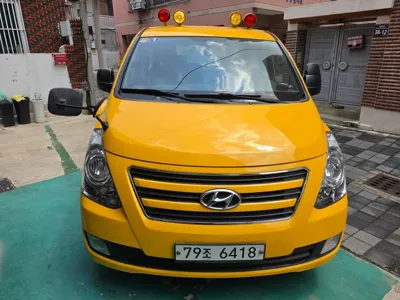 Hyundai Starex