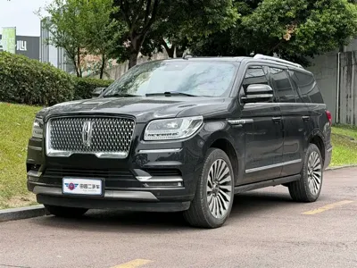 Lincoln Navigator