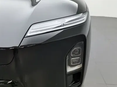 Nio ES8