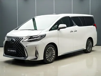 Lexus LM