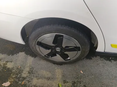 Dongfeng Aeolus E70