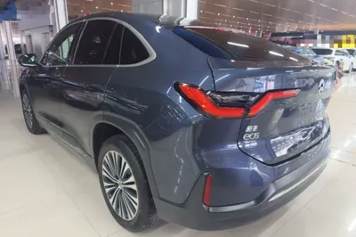 Nio EC6