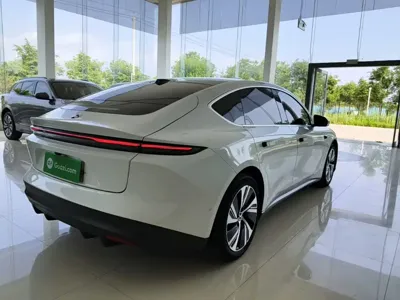Nio ET5T