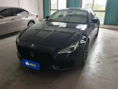 Maserati Quattroporte