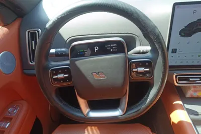 Li Auto L8
