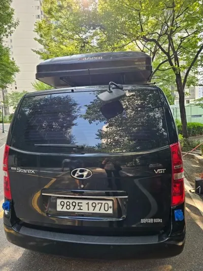 Hyundai Starex