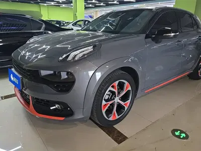 Lynk & Co 02