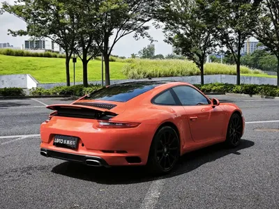 Porsche 911