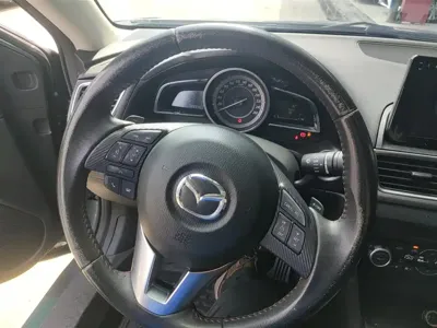 Mazda 3 Axela