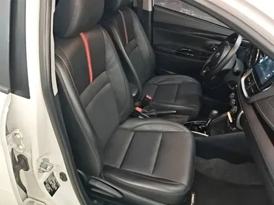 Toyota Yaris L
