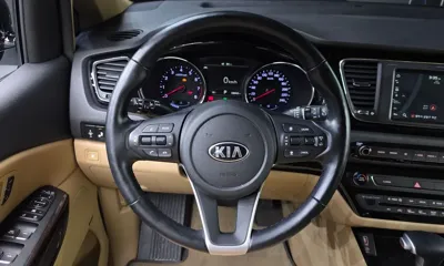 Kia Canival