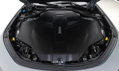 BMW i7