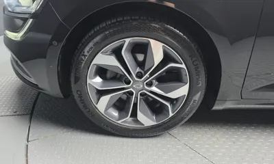 Renault-KoreaSamsung SM6