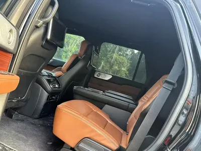 Lincoln Navigator