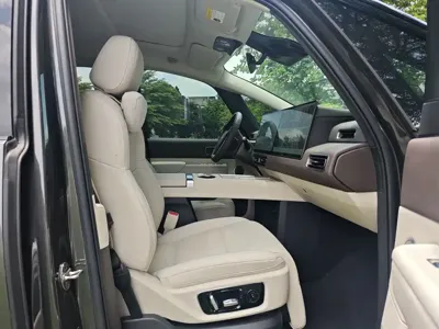 Li Auto Li MEGA