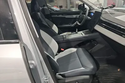 Geely Auto FX11