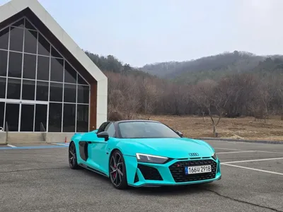 Audi R8