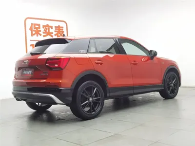 Audi Q2L