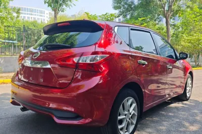 Nissan Tiida