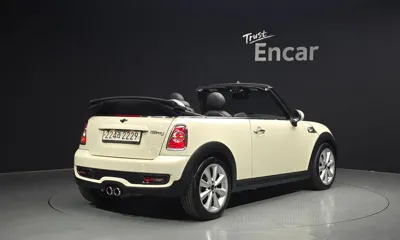 MINI Cooper Convertible
