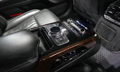 Genesis EQ900