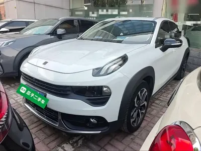 Lynk & Co 02