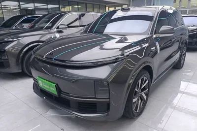 Li Auto L8