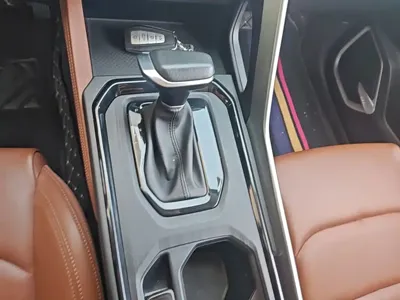 Geely Vision X6
