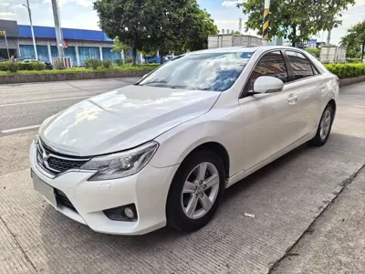 Toyota Reiz