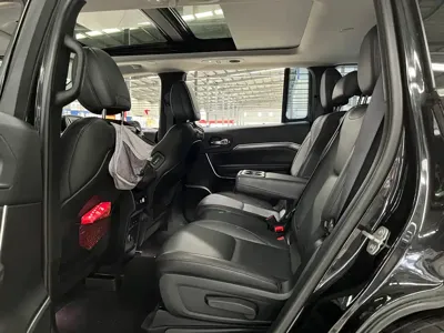 Jeep Grand Commander