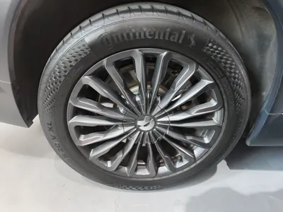 Nio ES8