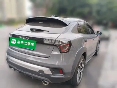 Lynk & Co 02