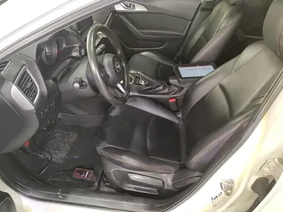 Mazda 3 Axela