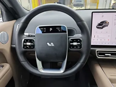 Li Auto Li L8