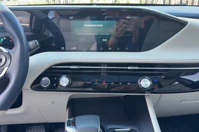 Dongfeng Aeolus Huge