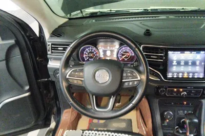 Jeep Grand Commander