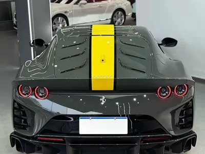 Ferrari 812