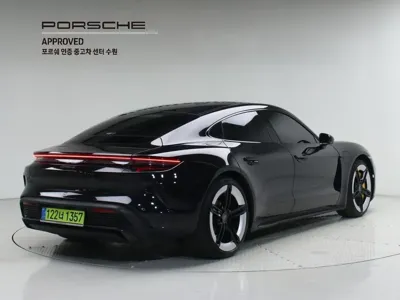 Porsche Taycan