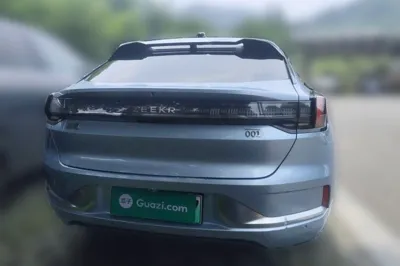 Zeekr 001