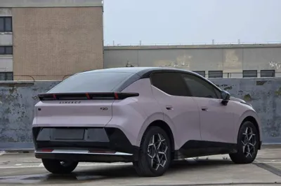 Lynk & Co Z20