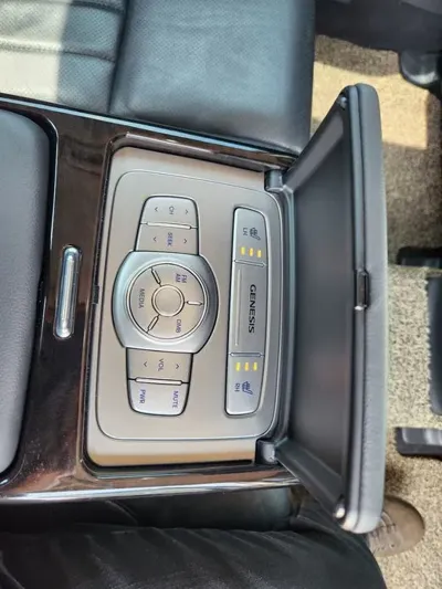 Hyundai Genesis