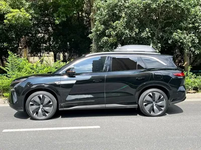 BYD 唐L