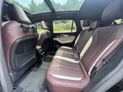 Geely Xingyue L