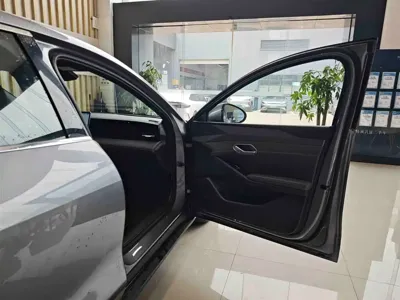 BYD Qin L